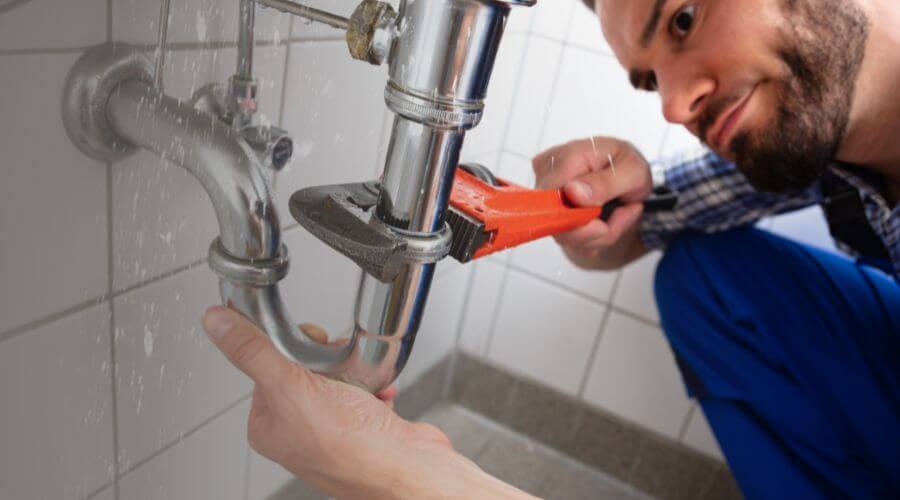 Expert burst pipe repair services in Cedar Rapids, NE